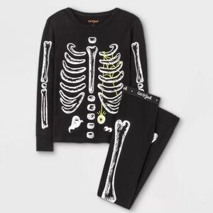 Cat & Jack Black Skeleton Glow In The Dark Pajama Set